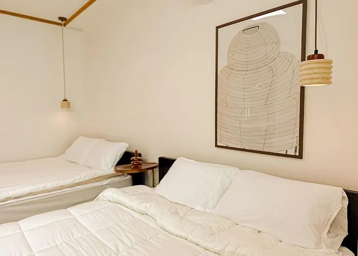 Apartment 신사역2분#초역세권강남역10분내#성형외과#대인원최대10인가능#오픈할인가